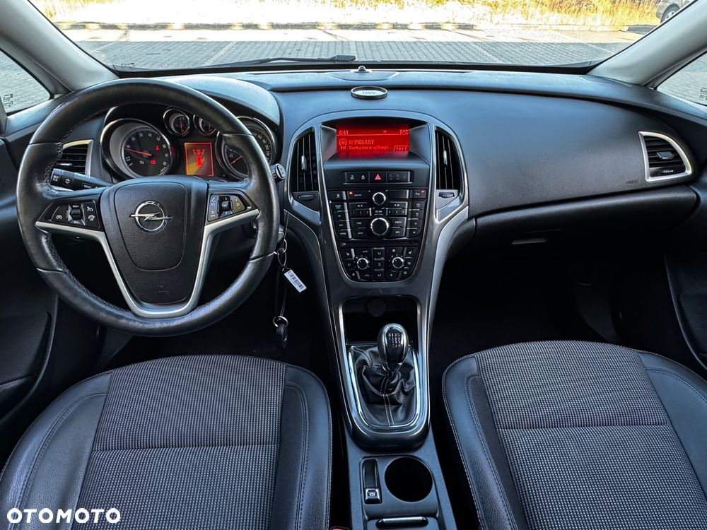 Opel Astra 1.4 Turbo Cosmo - 23