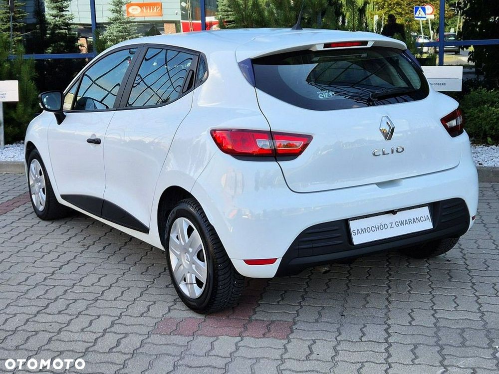 Renault Clio - 18
