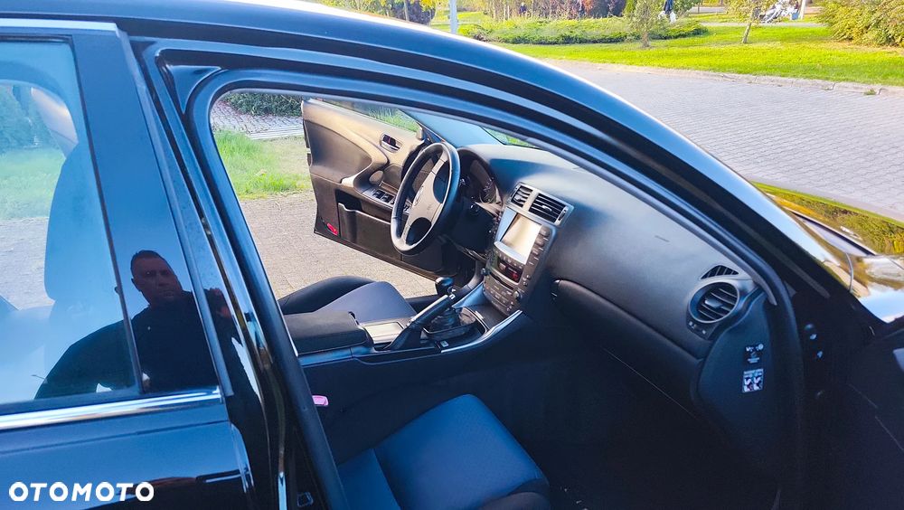 Lexus IS 220d Executive Line - 39