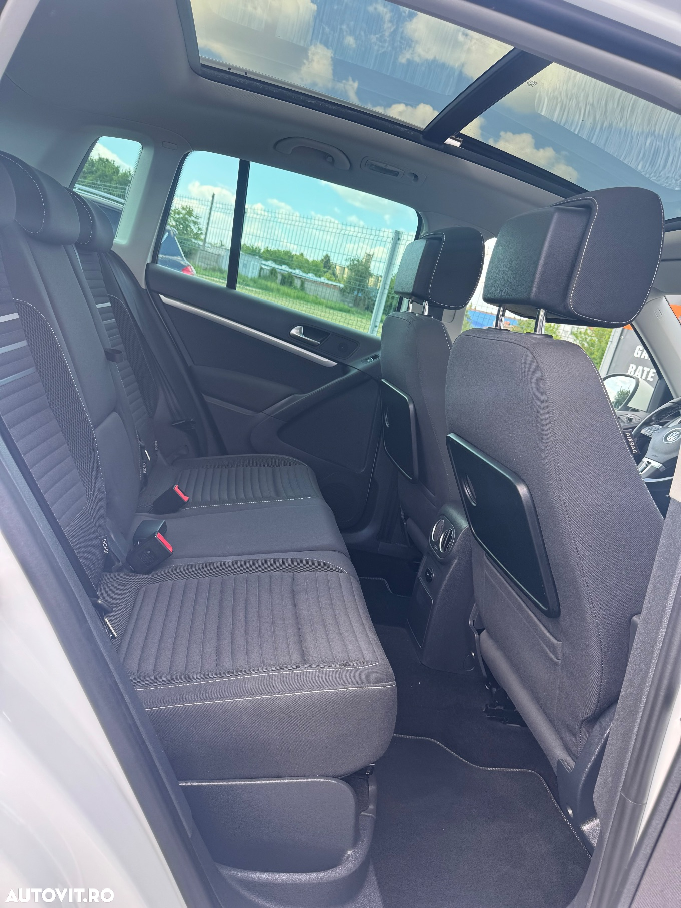 Volkswagen Tiguan 2.0 TDI 4Motion DSG BMT Sport & Style - 6