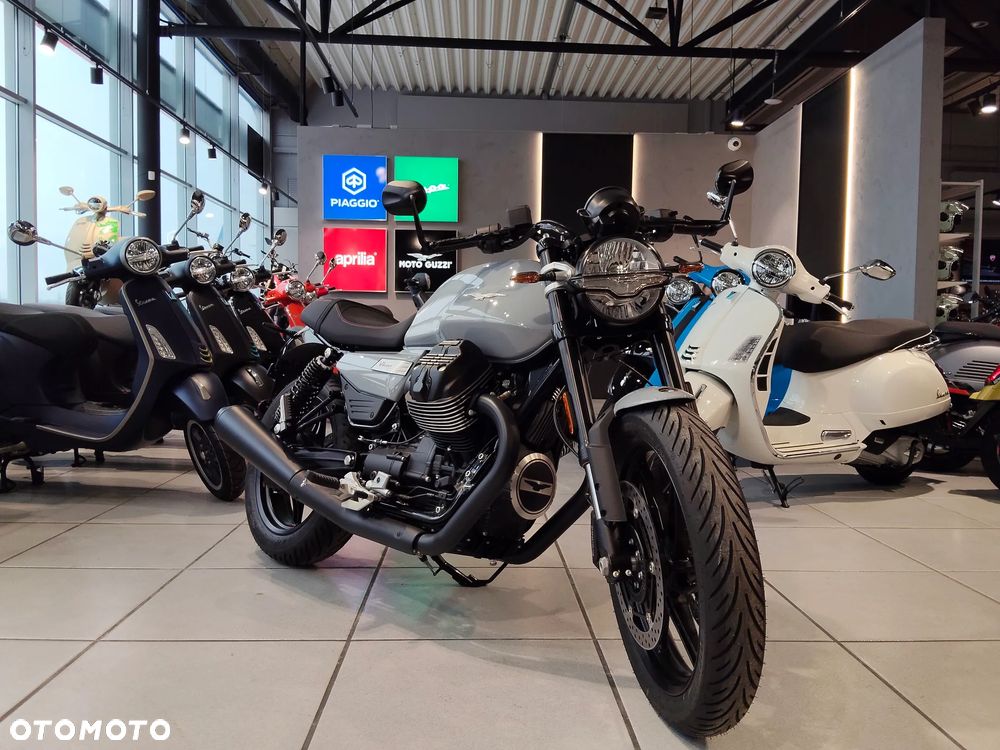 Moto Guzzi V7 - 1