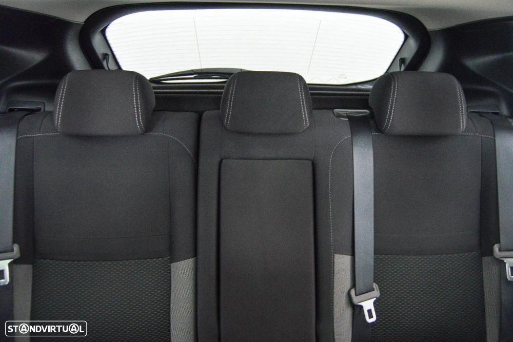 Nissan Qashqai 1.6 dCi N-Connecta - 12