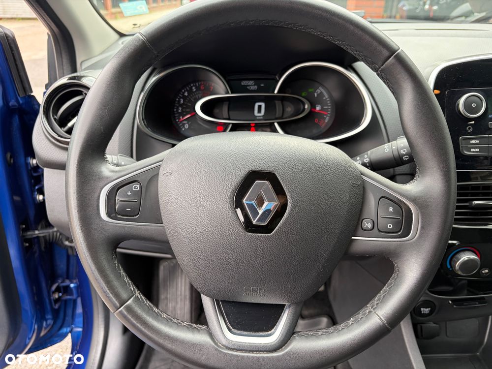 Renault Clio 1.2 16V Alize - 12