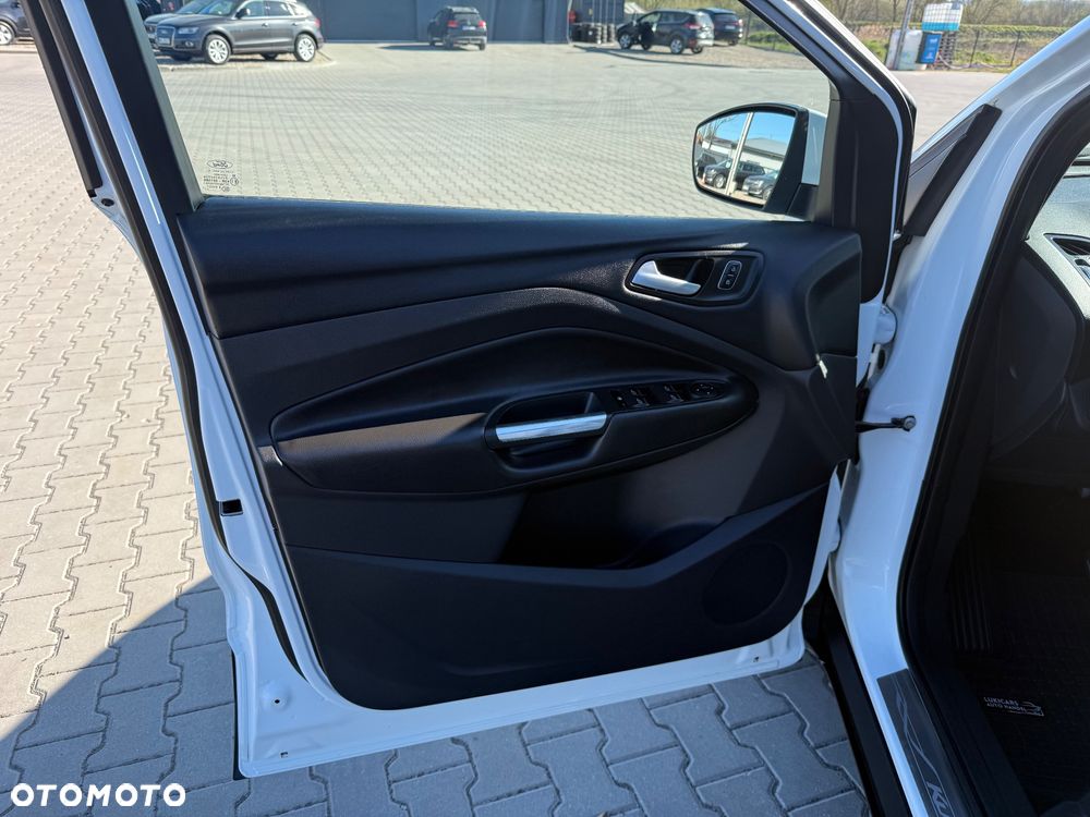 Ford Kuga 2.0 TDCi 4x4 Titanium - 22