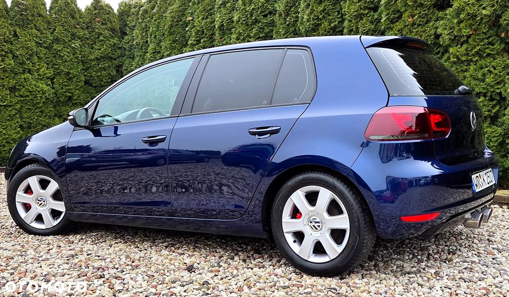 Volkswagen Golf - 10