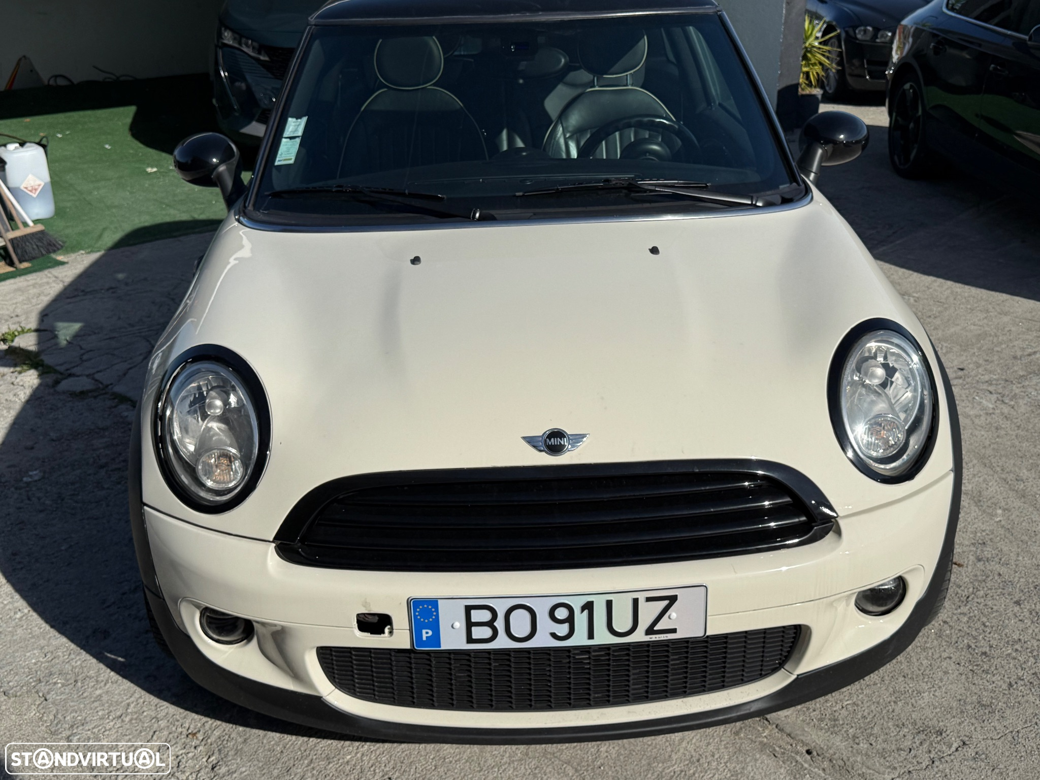 MINI 3 Portas Cooper D - 18