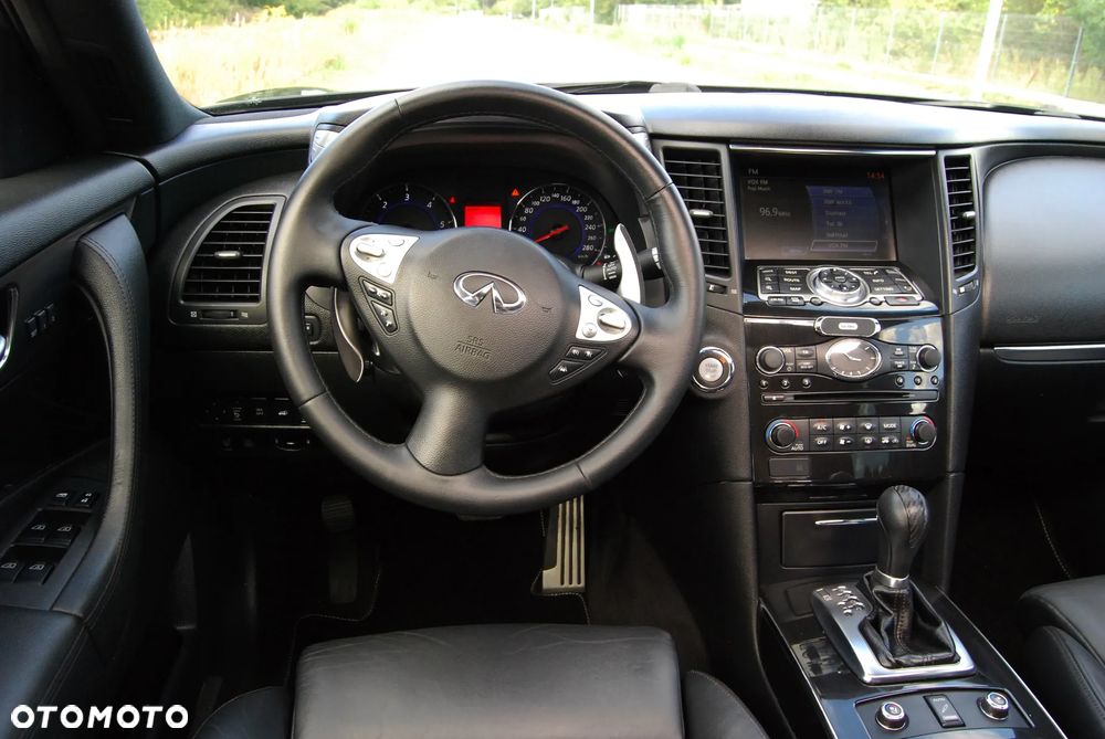 Infiniti FX FX30d S Premium - 35
