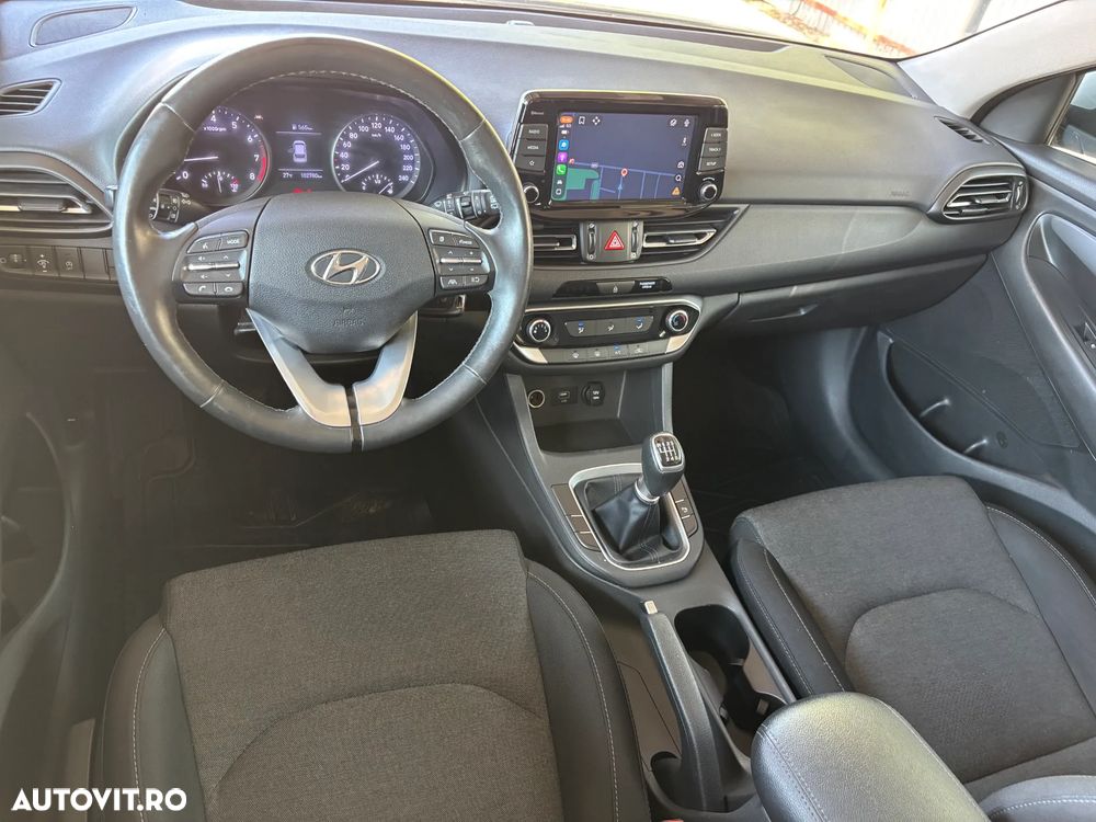 Hyundai i30 1.5 110CP M/T Highway - 14