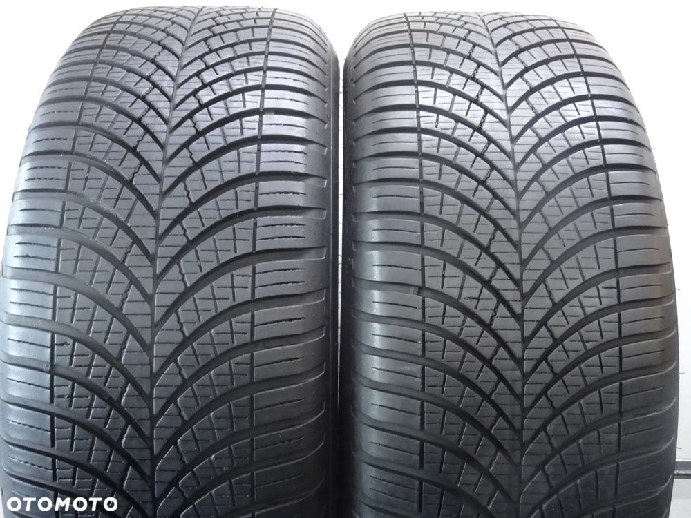 całoroczne 235/55R17 GOODYEAR VECTOR 4SEASONS G3 , 7,2mm B5427