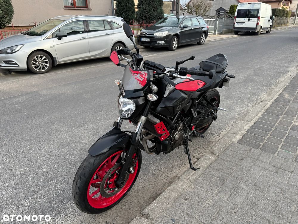 Yamaha MT - 6