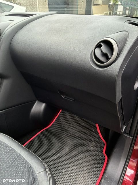 Nissan Qashqai 2.0 360 - 21