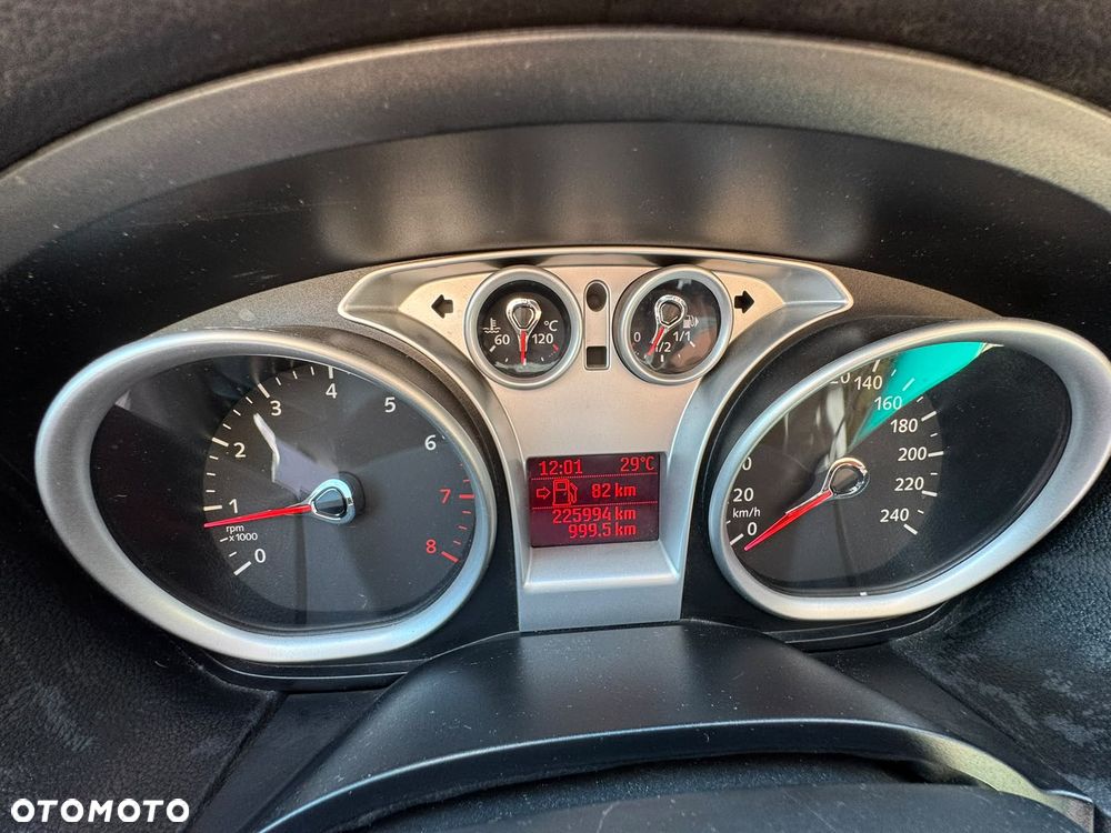 Ford Focus 1.8 FF Ghia - 15
