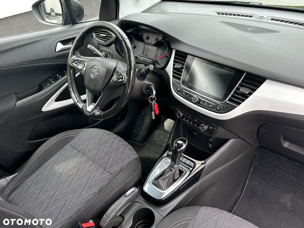 Opel Crossland X - 18