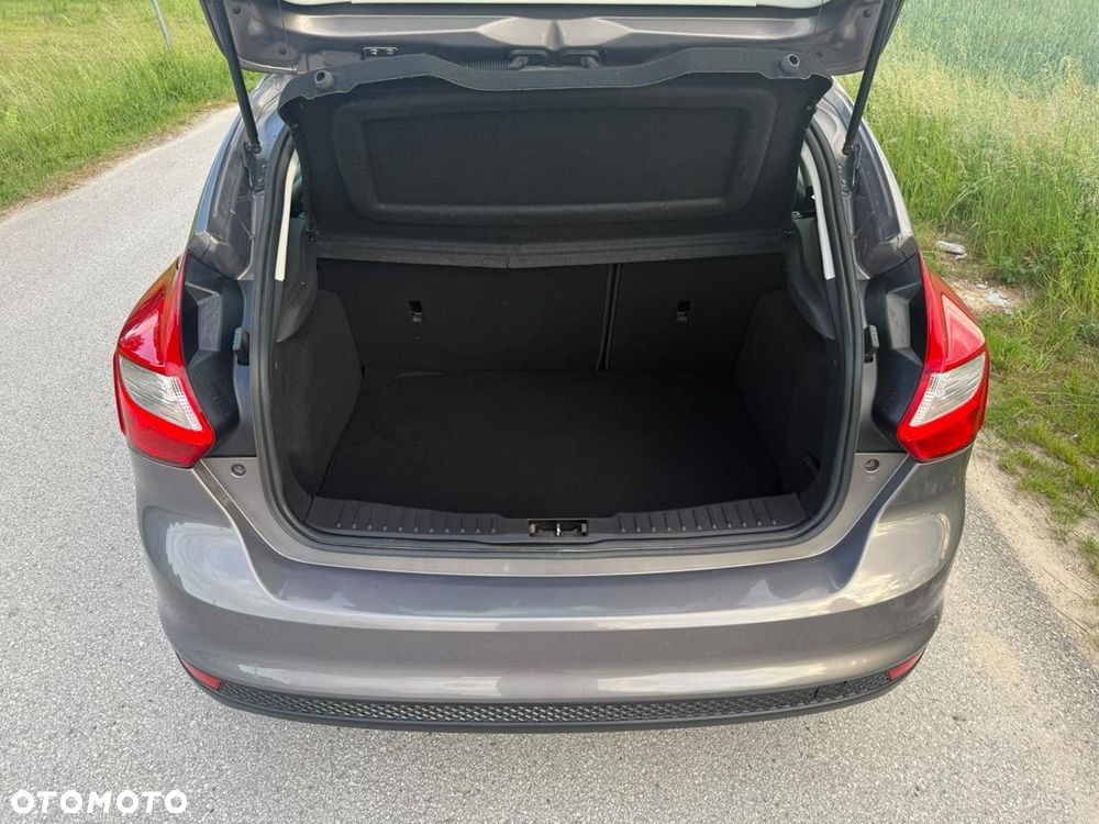 Ford Focus - 28