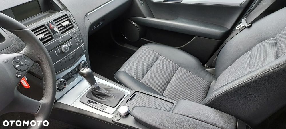 Mercedes-Benz Klasa C - 36