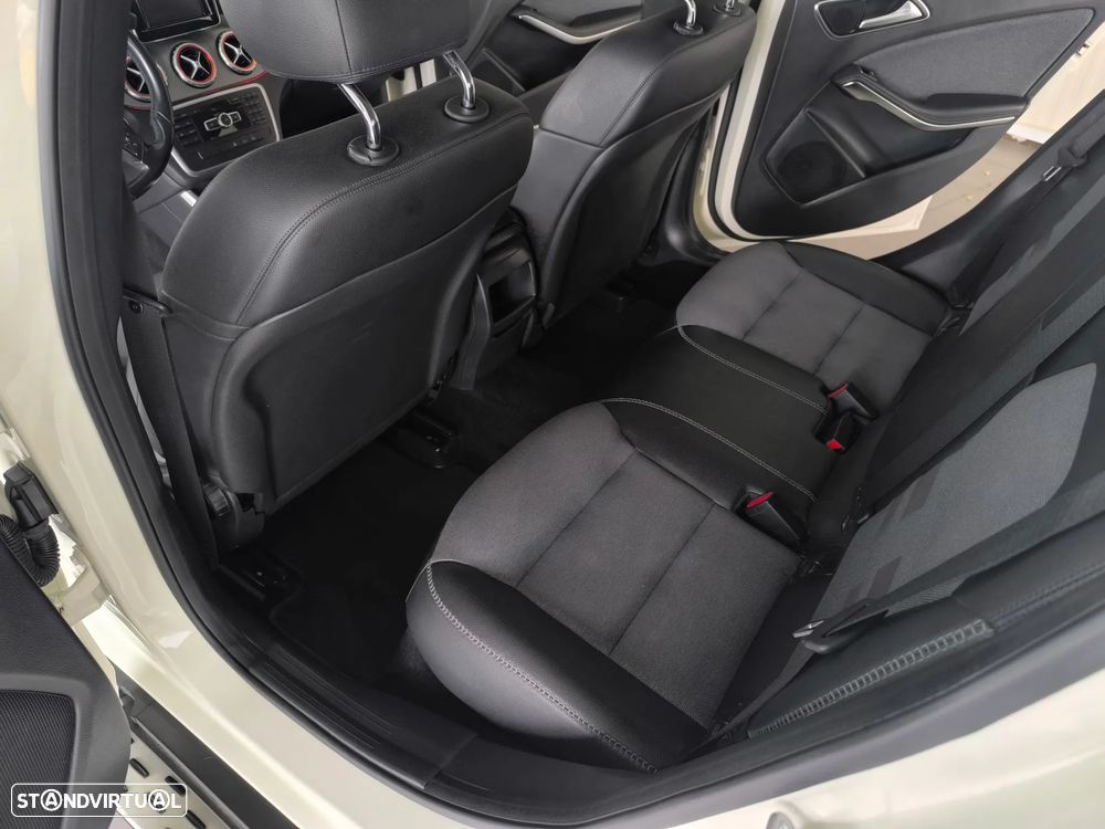 Mercedes-Benz GLA 200 CDi Style - 13