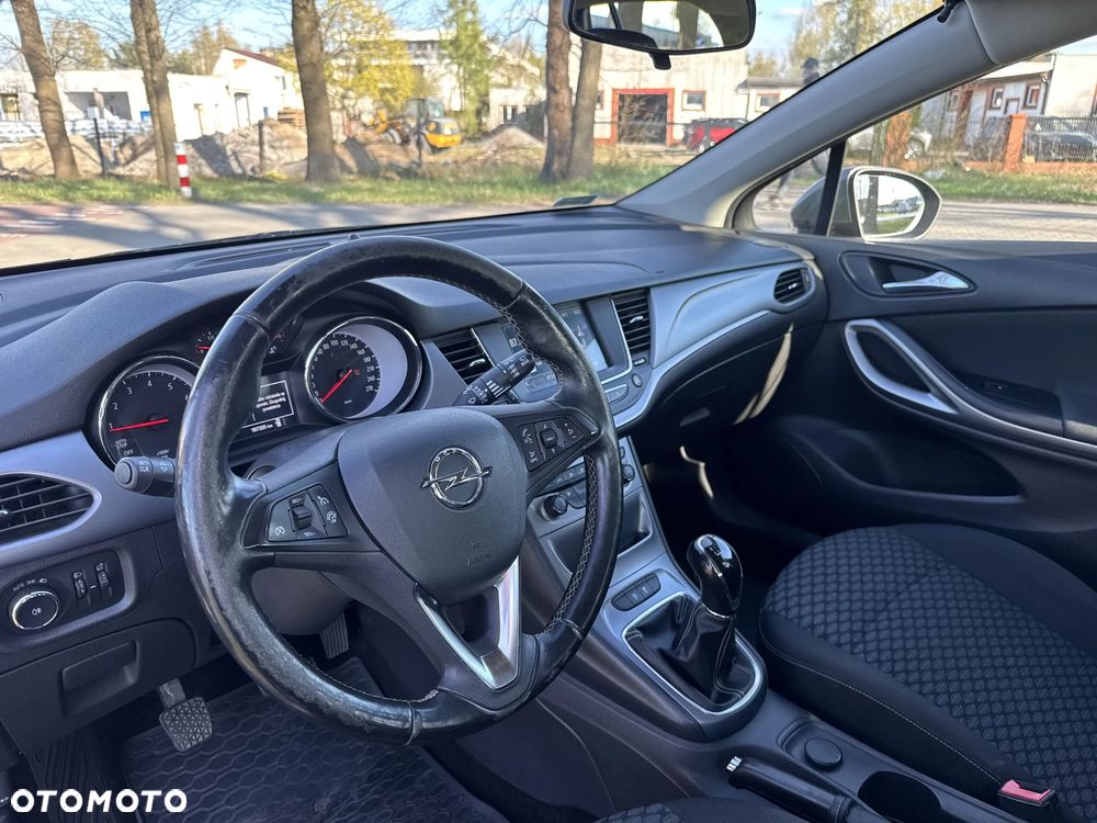 Opel Astra 1.0 T Enjoy S&S - 9