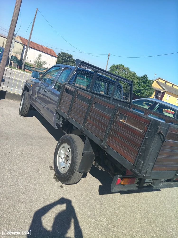 Toyota Hilux 2.4 TD LN170LT C.Extra - 6