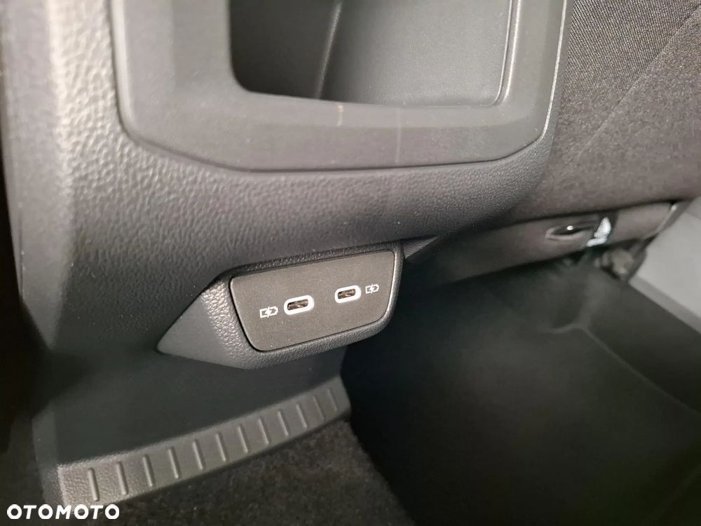 Volkswagen T-Cross 1.0 TSI Life Plus - 21