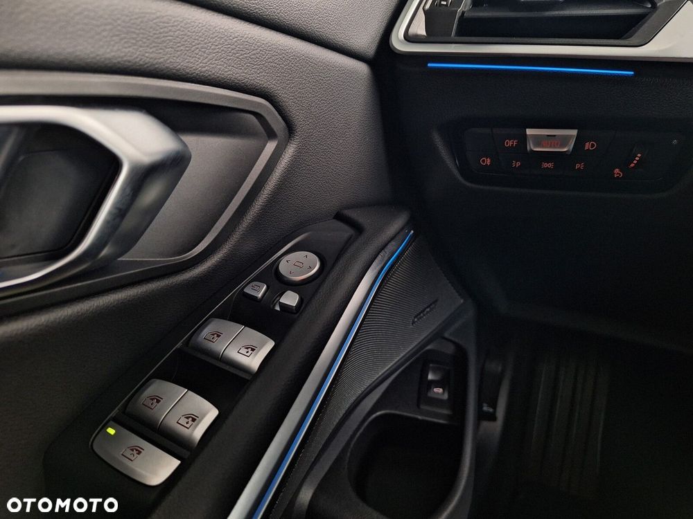 BMW Seria 3 320d xDrive mHEV M Sport sport - 39