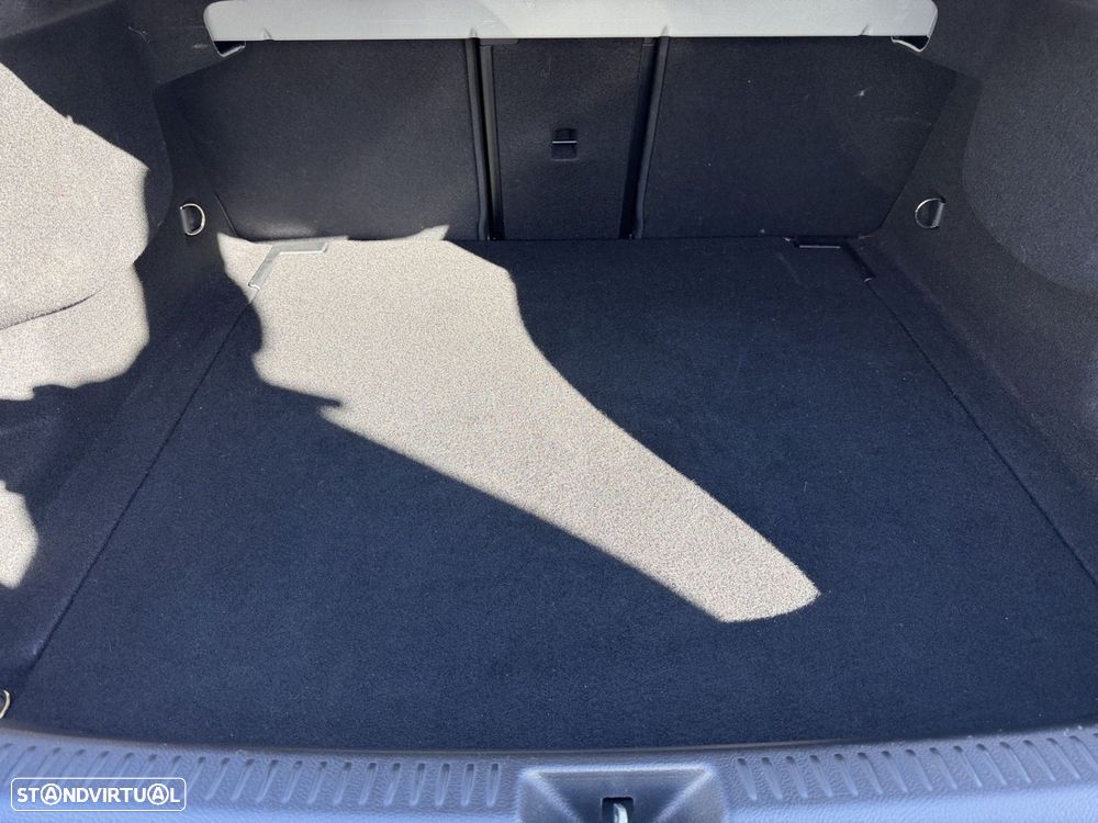 Mercedes-Benz A 180 d AMG Line - 14