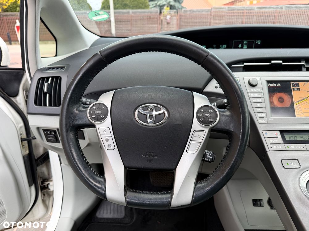 Toyota Prius 1.8 HSD Premium - 12