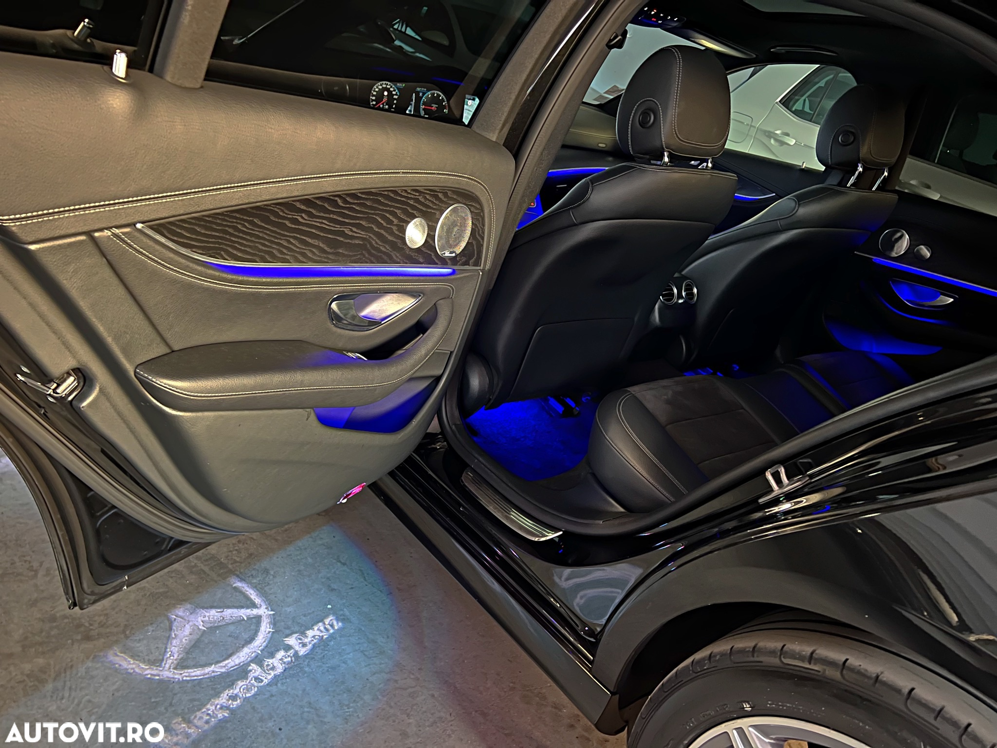 Mercedes-Benz E 300de T 9G-TRONIC Edition AMG Line - 9