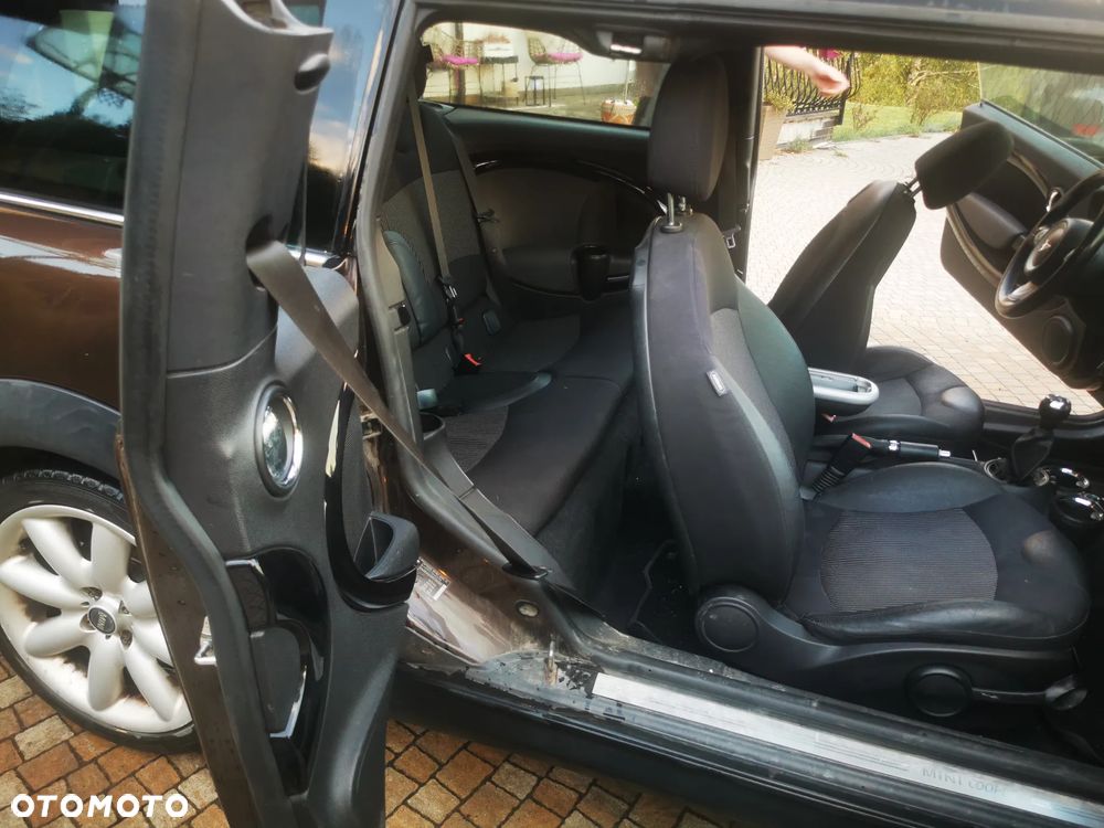 MINI Clubman Cooper D - 8