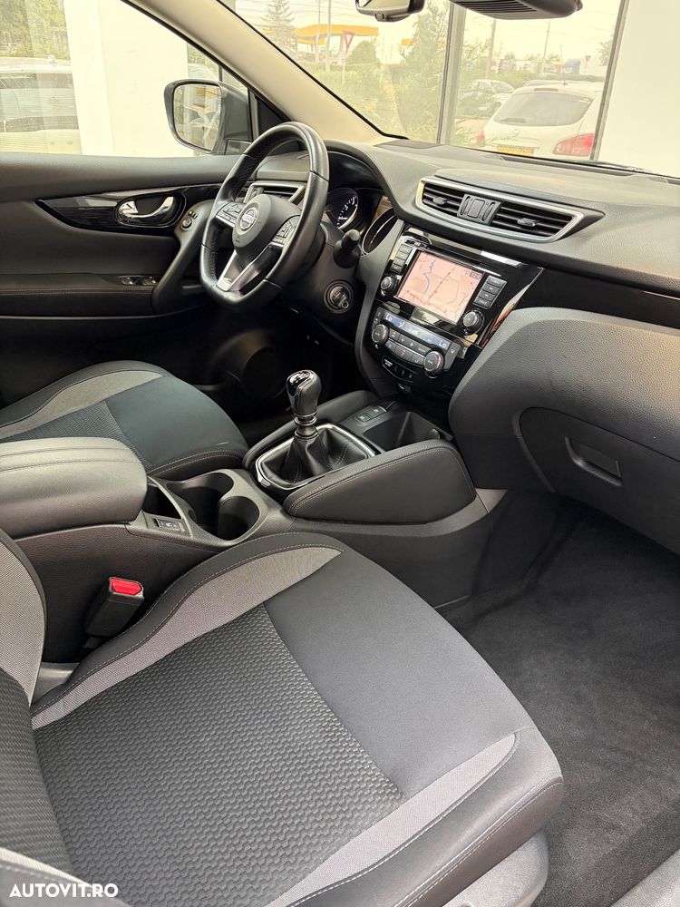 Nissan Qashqai 1.3 DIG-T SHIRO - 10