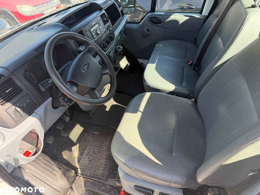 Ford Transit - 7