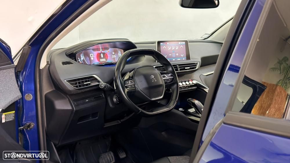 Peugeot 3008 1.5 BlueHDi Allure Pack EAT8 - 26