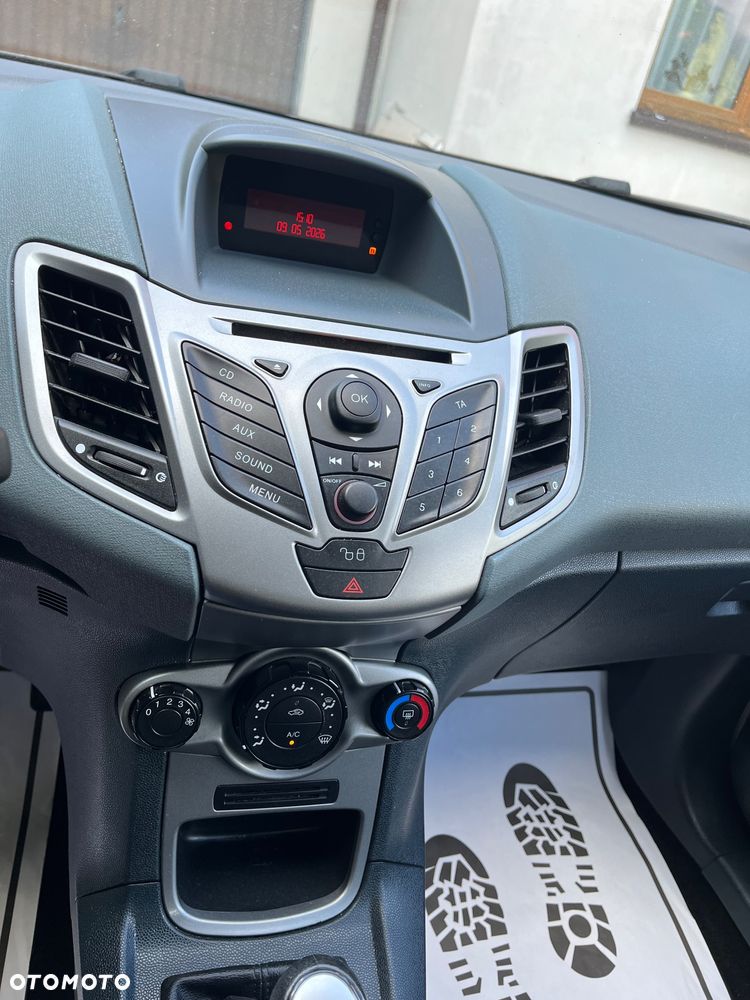 Ford Fiesta 1.25 Viva - 9
