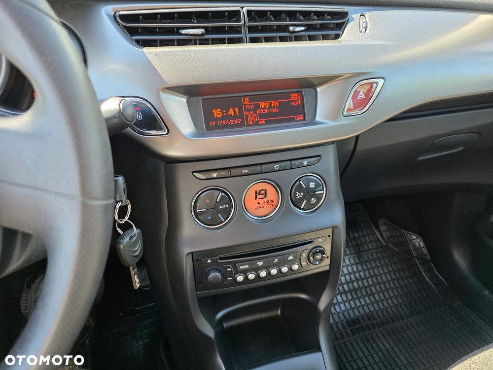 Citroën C3 Pure Tech (VTi) 82 Exclusive - 9