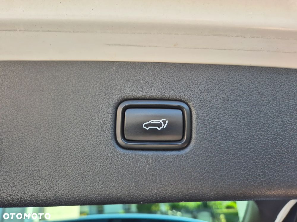 Hyundai Tucson blue 1.7 CRDi 2WD DCT Premium - 32