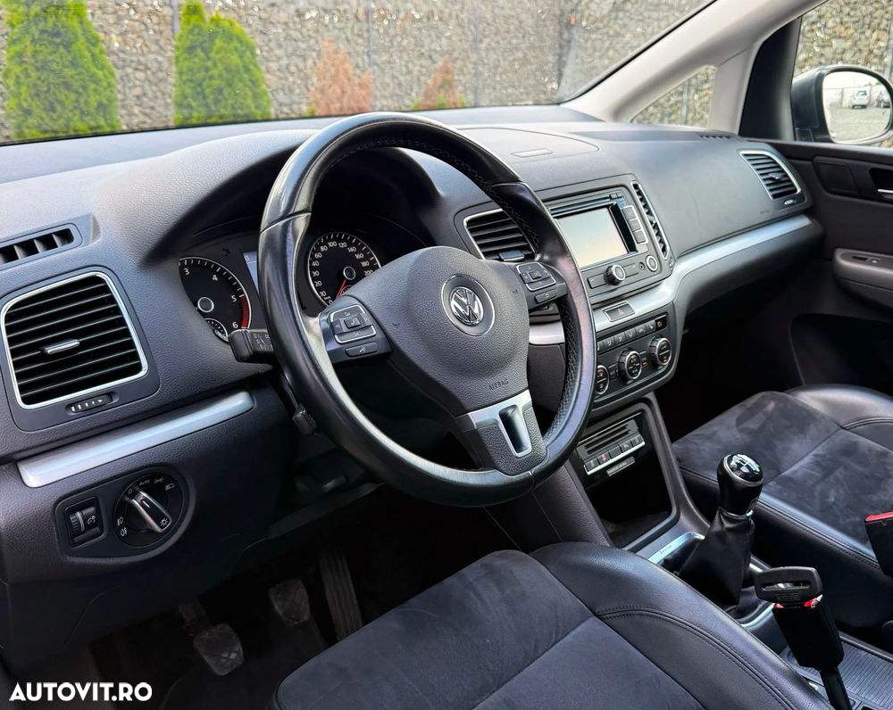 Volkswagen Sharan 2.0 TDI 4MOTION Blue Motion Style - 16