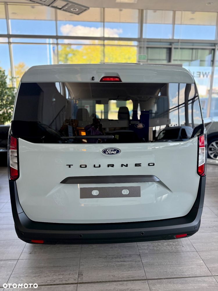 Ford Tourneo Courier 1.0 EcoBoost TREND - 6
