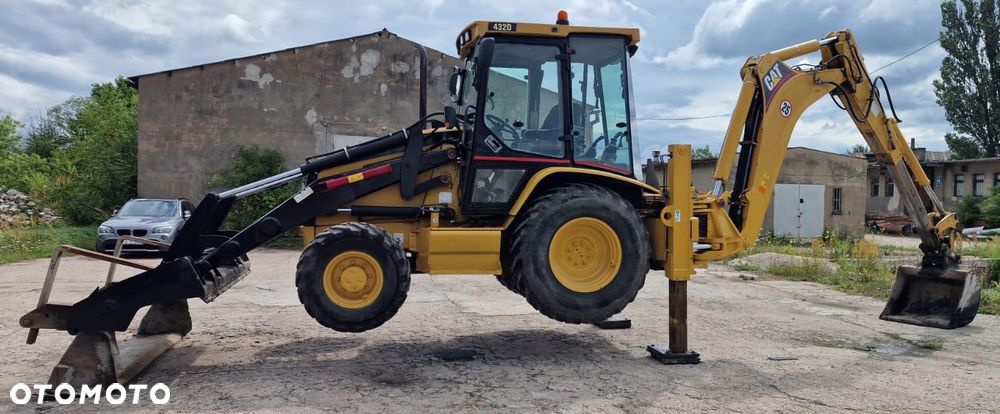 Caterpillar 432D - 10