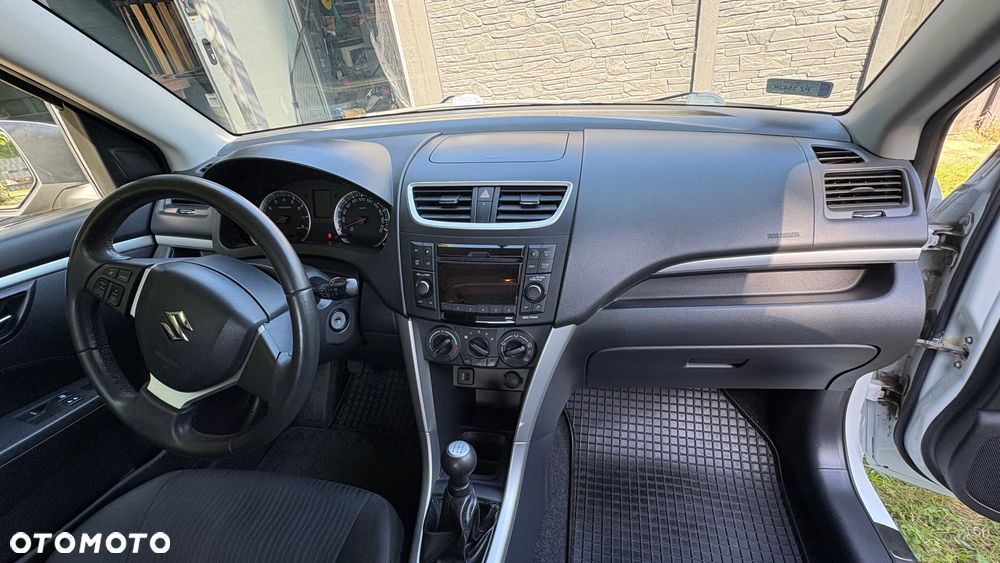 Suzuki Swift 1.2 Club - 5