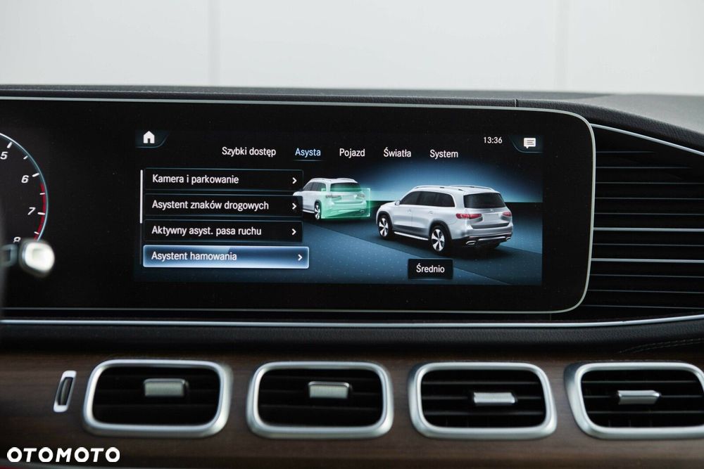 Mercedes-Benz GLS - 38