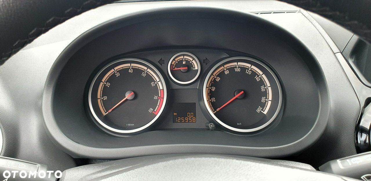 Opel Corsa - 16