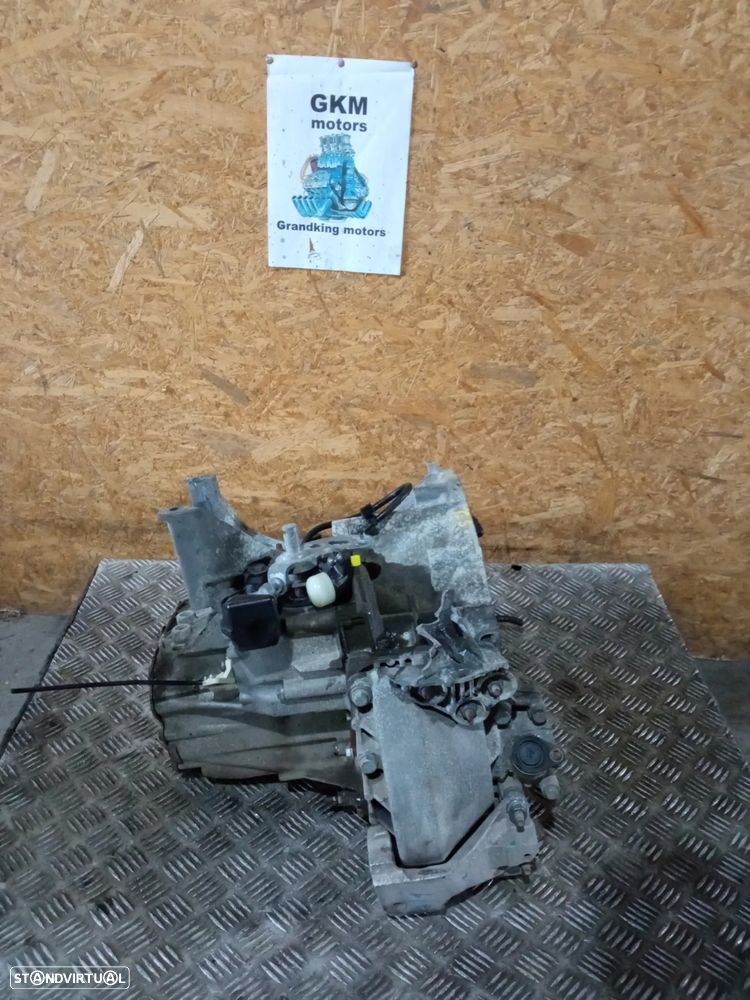 Caixa de 6 velocidades Citroen C5 2.0Hdi REF: 20MB25 - 7