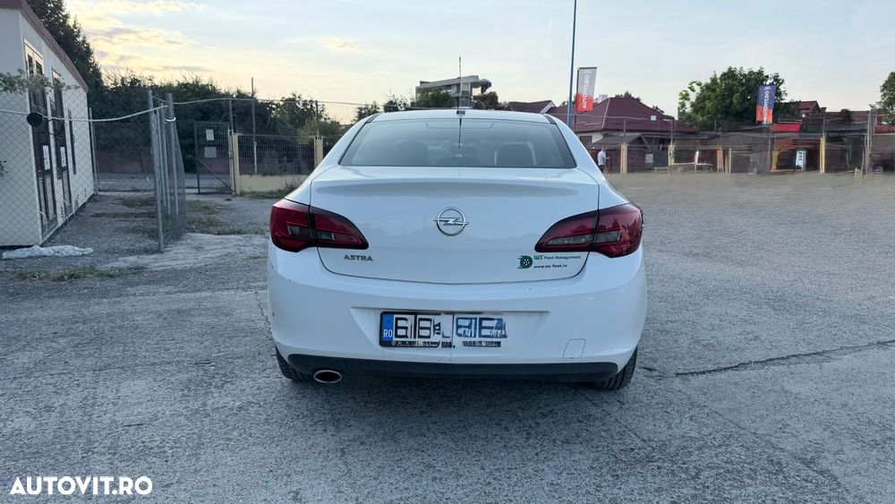 Opel Astra 1.4 Turbo ECOTEC Enjoy - 5