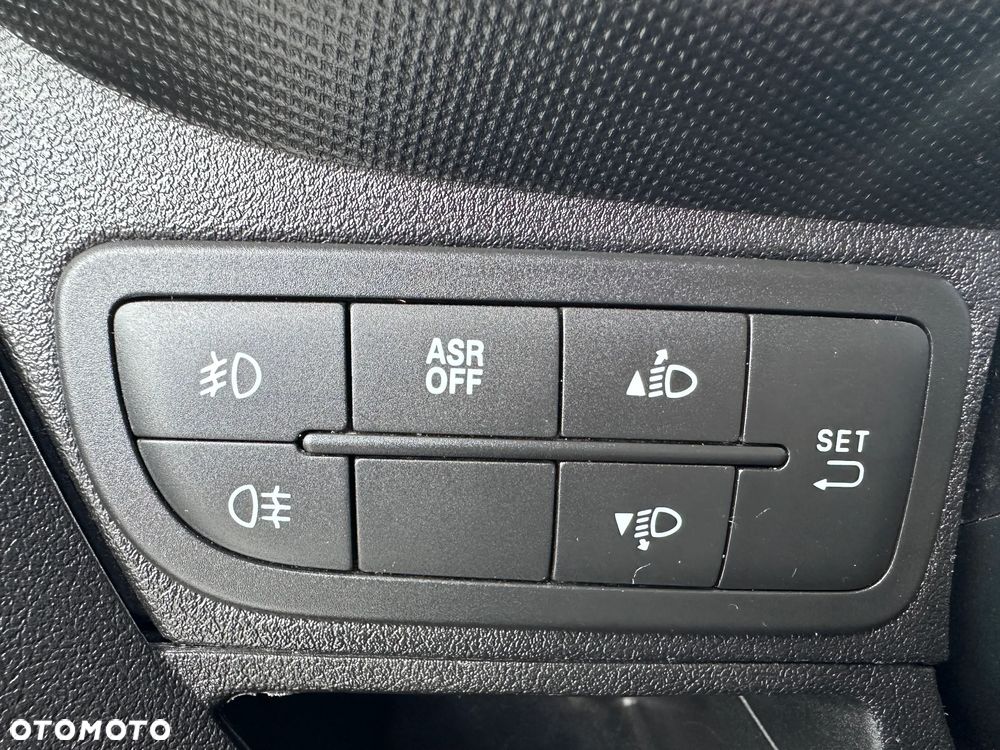 Fiat Fiorino Kombi 8V SX - 19