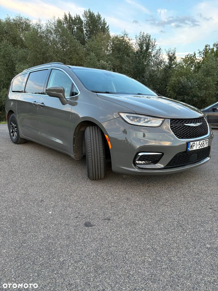 Chrysler Pacifica - 7