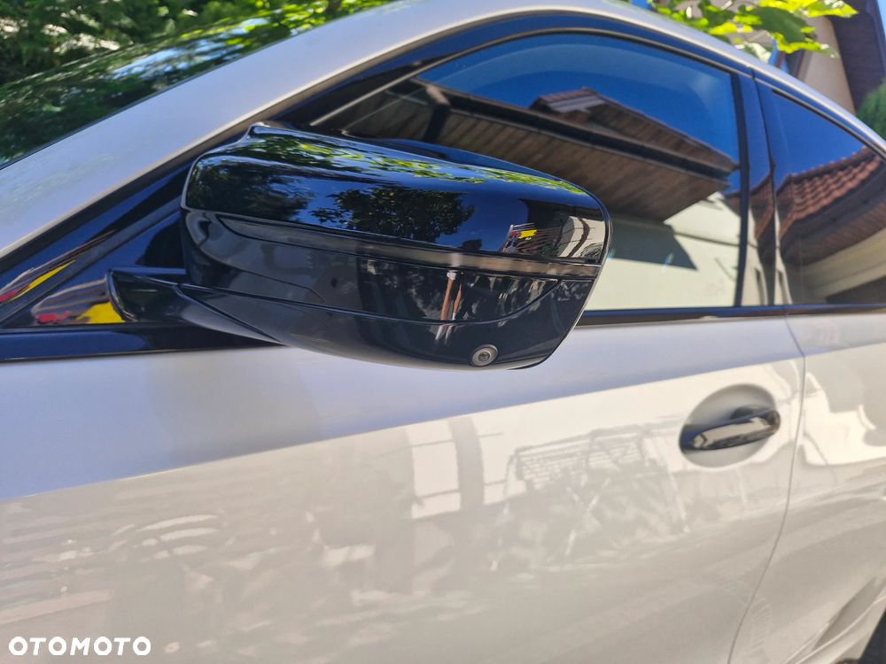 BMW Seria 3 330i M Sport sport - 21