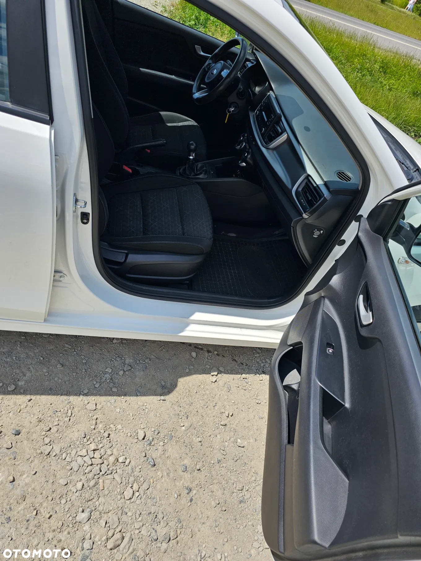 Kia Rio - 9