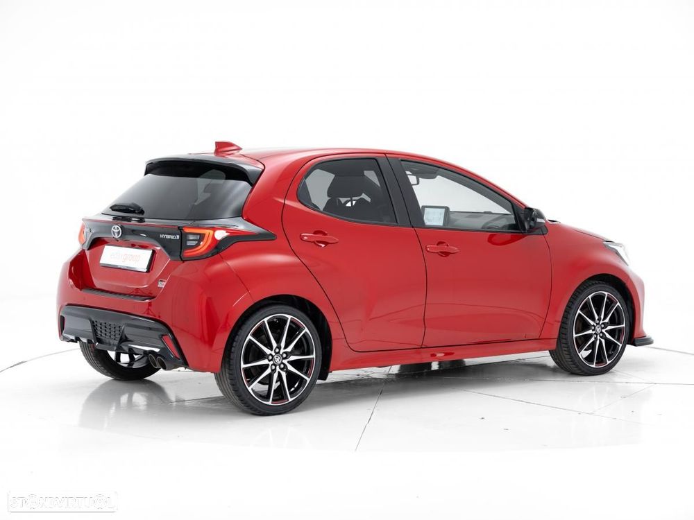Toyota Yaris 1.5 HDF GR Sport - 4