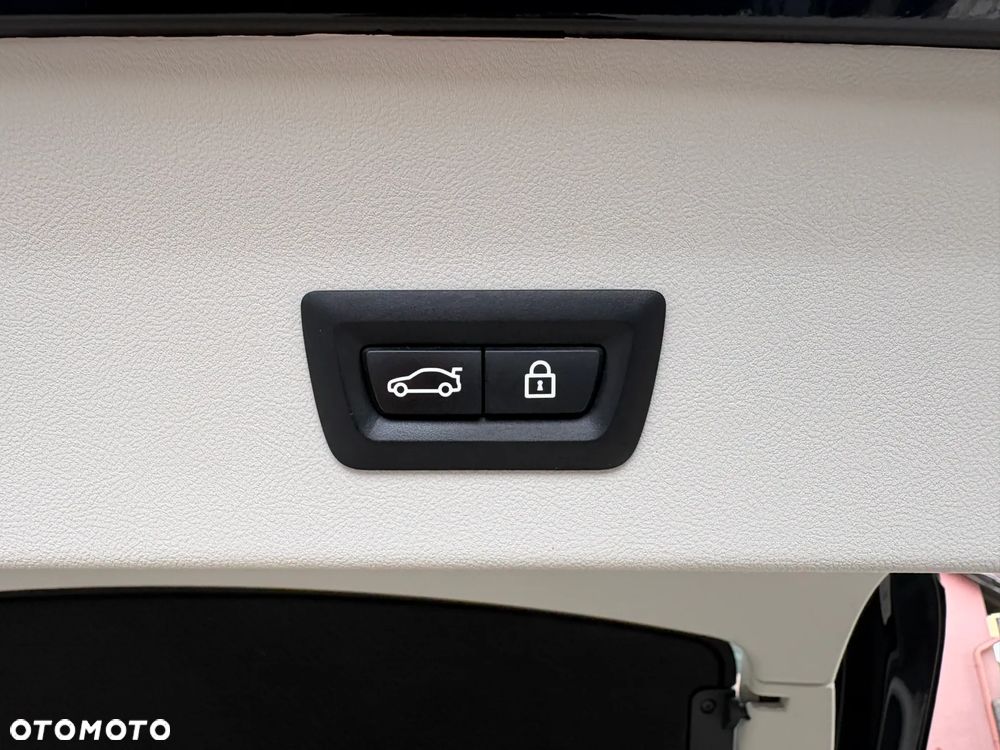 BMW X4 xDrive20i sport - 17