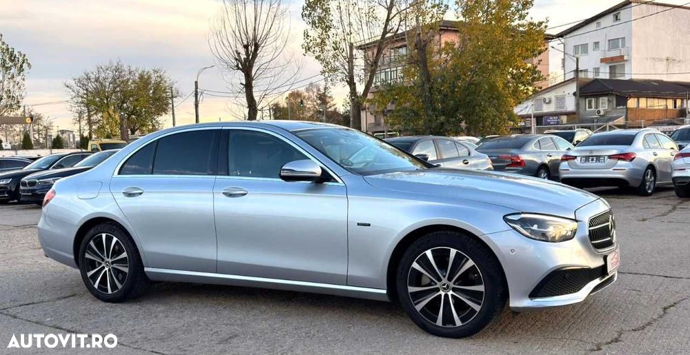 Mercedes-Benz E - 11