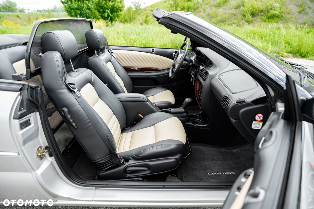 Chrysler Stratus - 27
